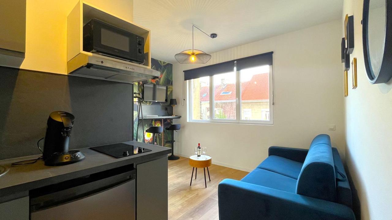 Jungle Boogie Apartman Calais Kültér fotó